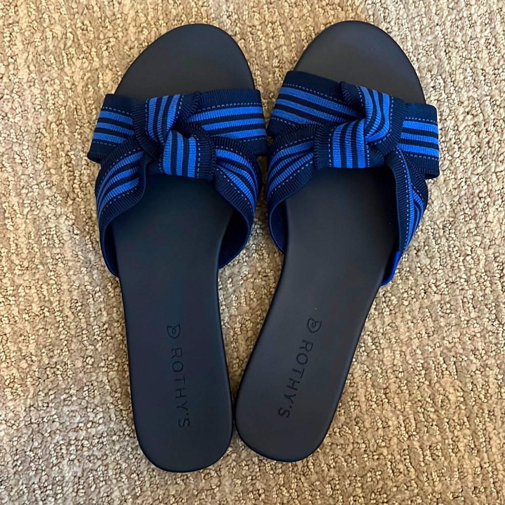 Brand new Rothy’s slide sandals. Comfy and ready for summer!